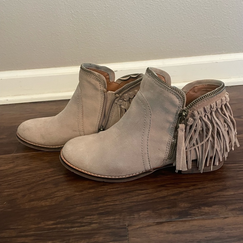 Dolce Vita Booties